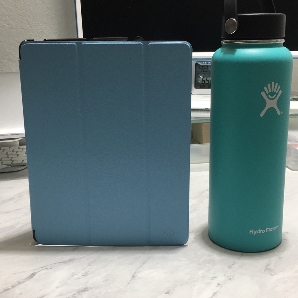 New baby blue iPad 2/3/4 case
